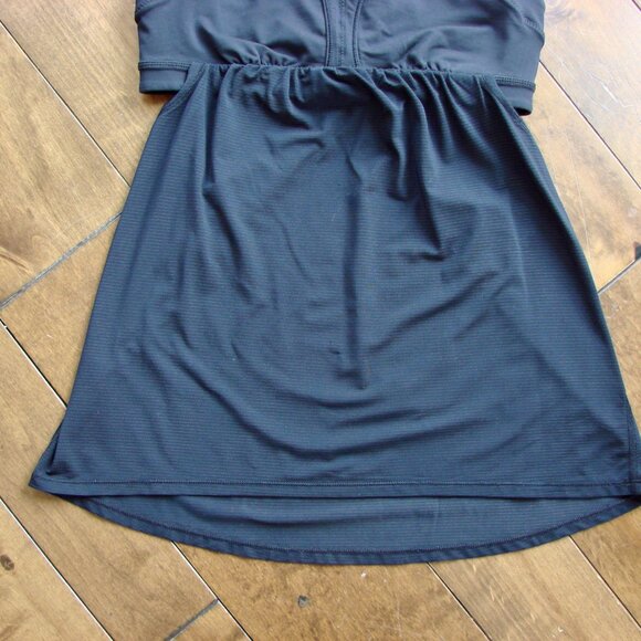 Lululemon Black Racerback Tank Top Sports Bra Yoga Built In Bra Size 8 - Picture 3 of 10